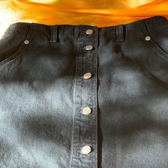 Liz Claiborne skirt - Picture 2 of 6